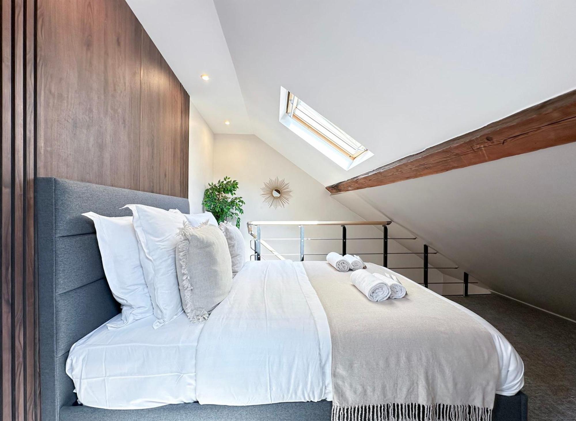 パリStylish & Chic Duplex Near Eiffel Towerアパートメント エクステリア 写真