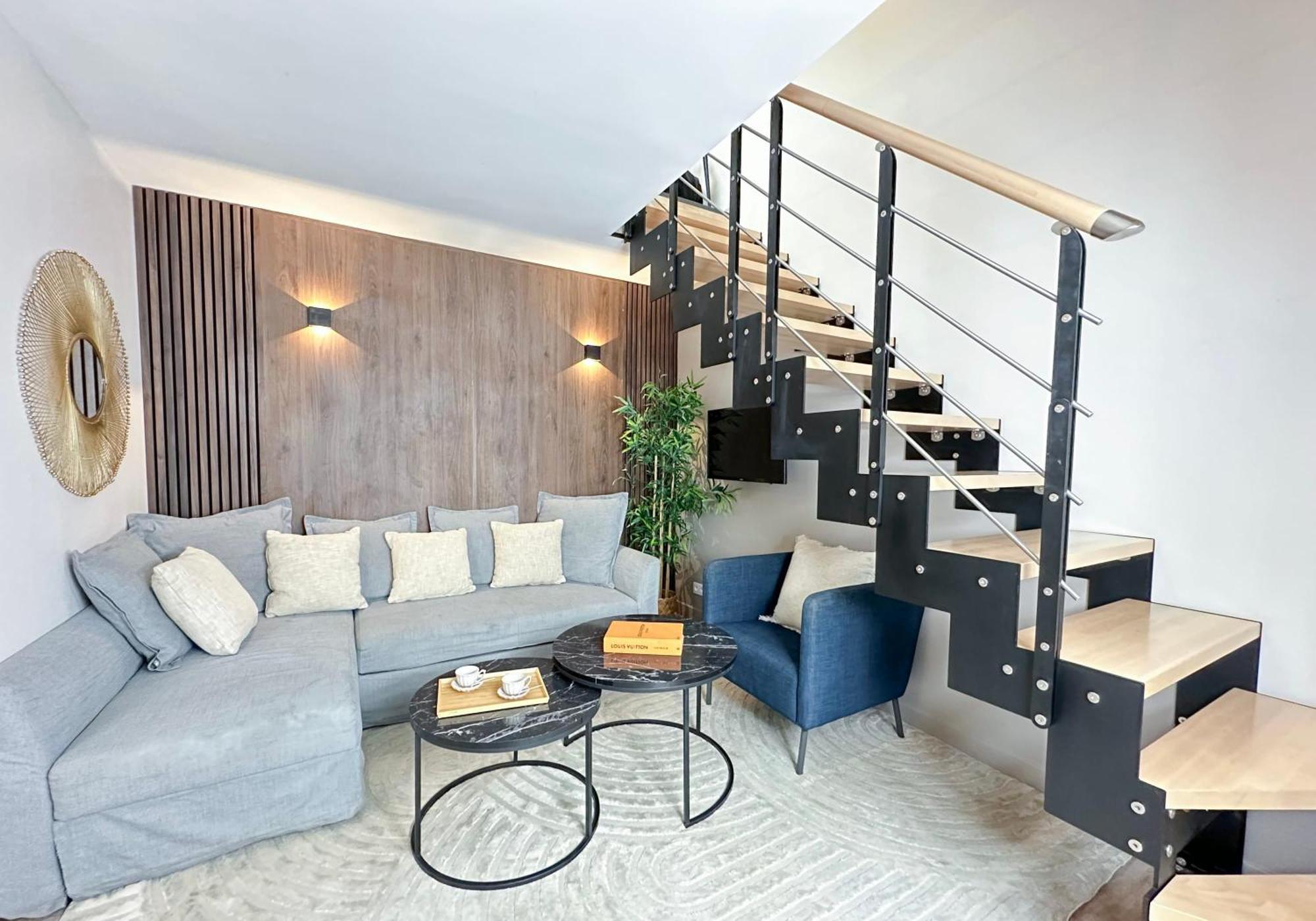 パリStylish & Chic Duplex Near Eiffel Towerアパートメント エクステリア 写真