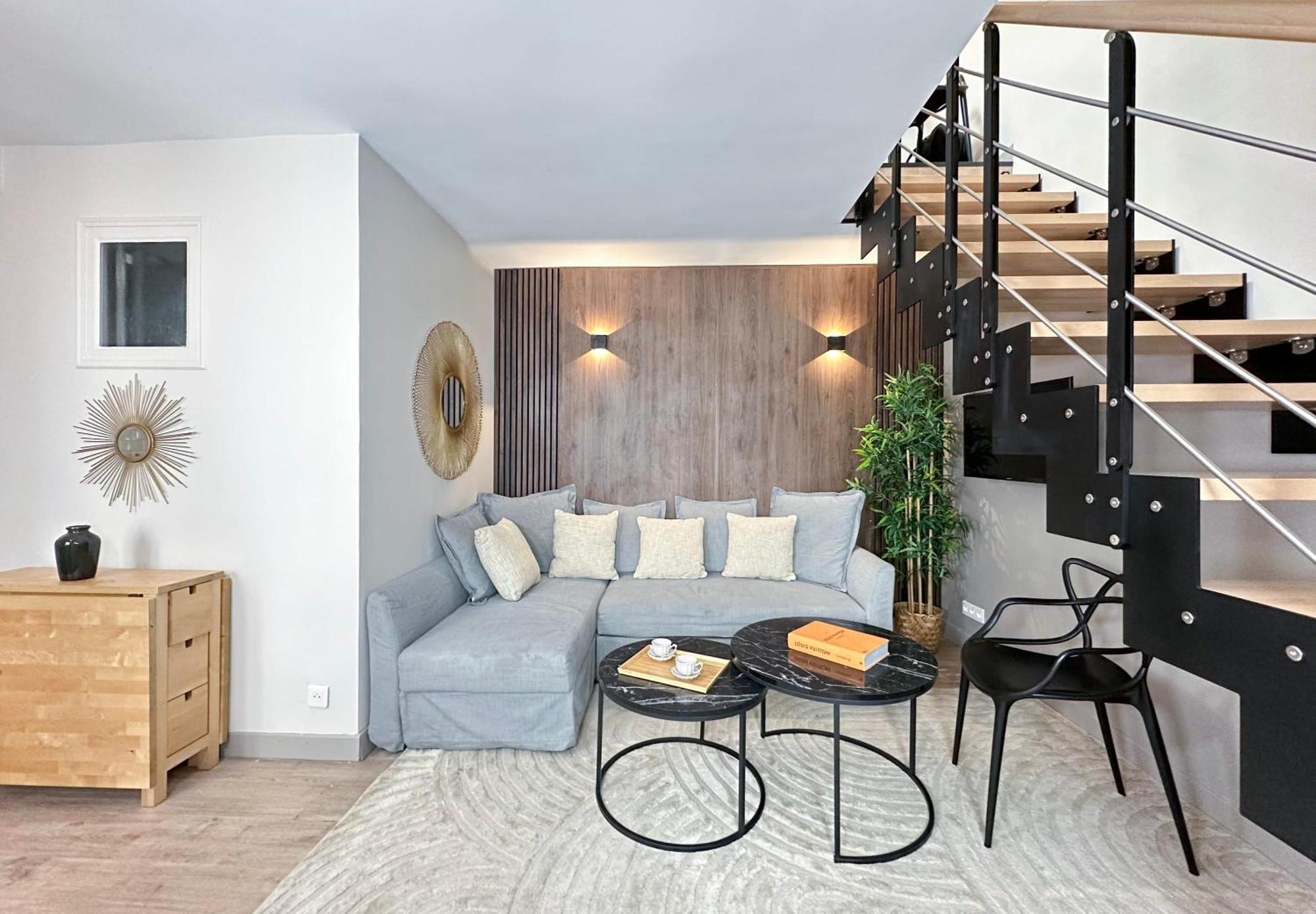 パリStylish & Chic Duplex Near Eiffel Towerアパートメント エクステリア 写真