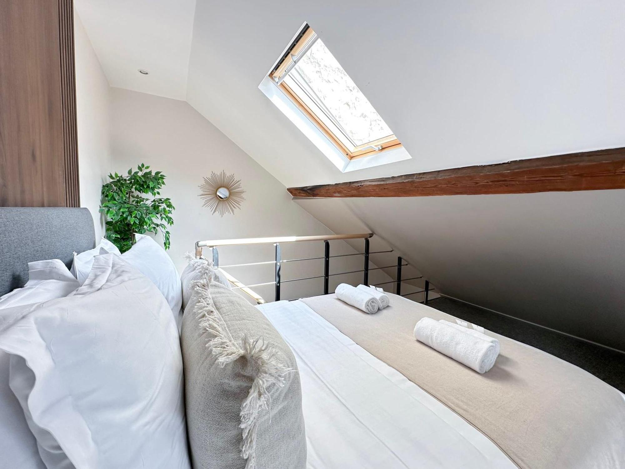 パリStylish & Chic Duplex Near Eiffel Towerアパートメント エクステリア 写真