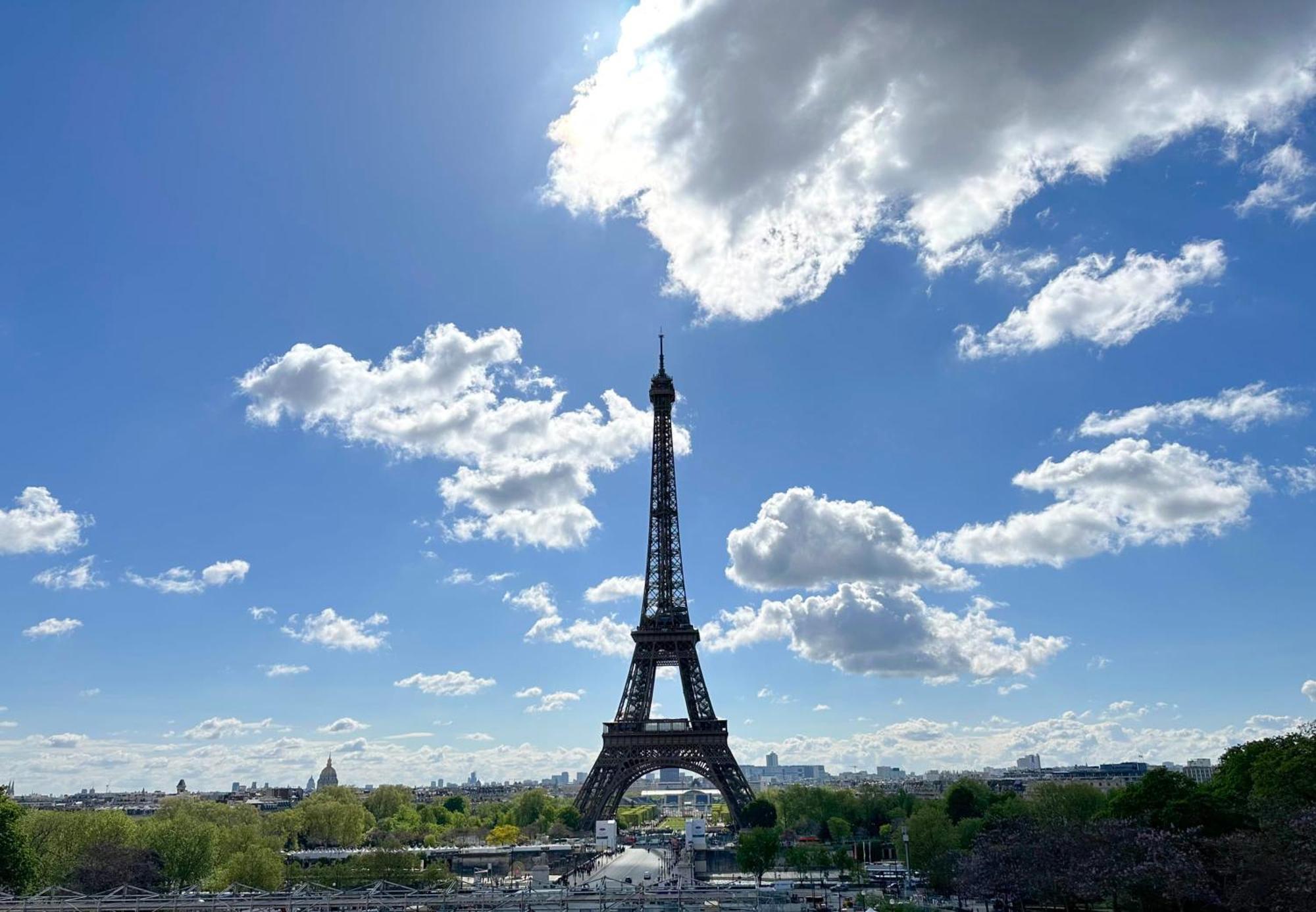 パリStylish & Chic Duplex Near Eiffel Towerアパートメント エクステリア 写真