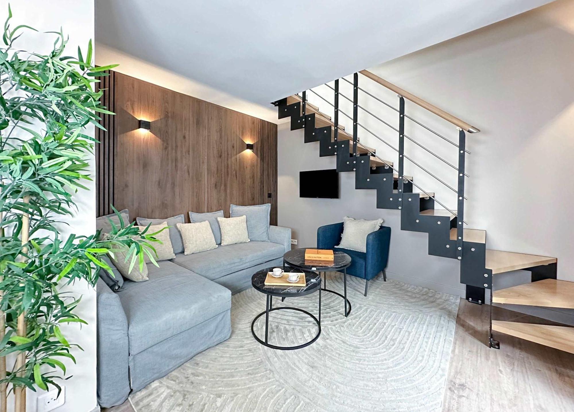 パリStylish & Chic Duplex Near Eiffel Towerアパートメント エクステリア 写真