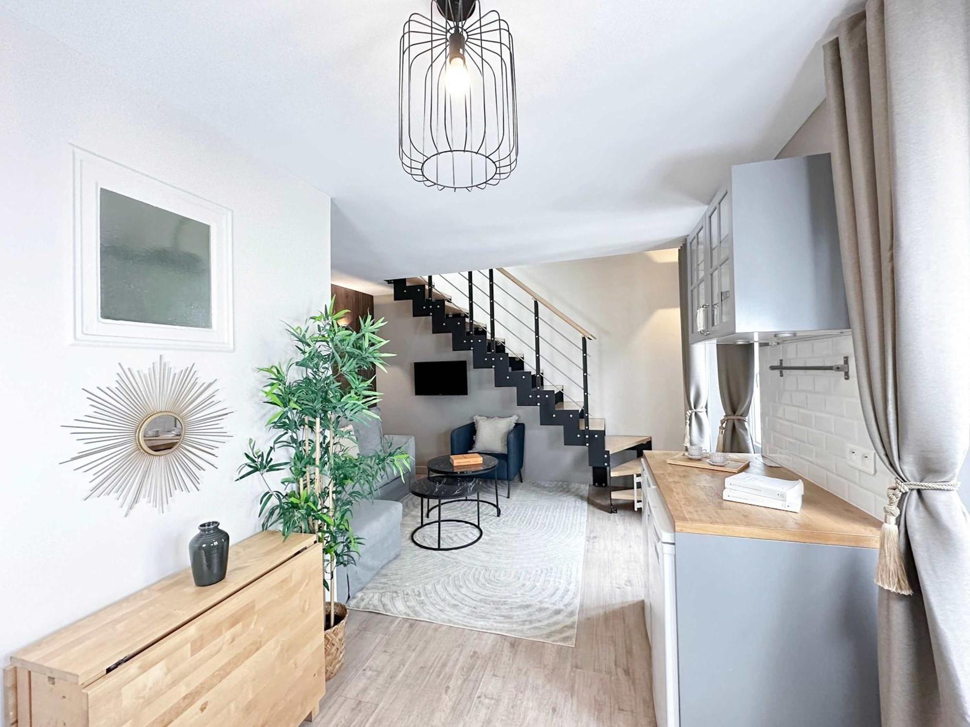 パリStylish & Chic Duplex Near Eiffel Towerアパートメント エクステリア 写真